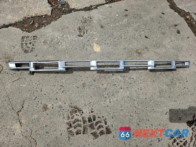 Zdjęcie 13 z 14 samochodu: 2025 GMC YUKON DENALI VIN:1GKS2DRL6SR317243 - miniatura