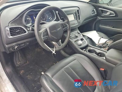Zdjęcie 8 z 12 samochodu: 2015 CHRYSLER 200 C VIN:1C3CCCCB8FN729642 - miniatura