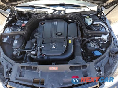 Zdjęcie 11 z 12 samochodu: 2013 MERCEDES-BENZ C 250 VIN:WDDGF4HB6DA872411 - miniatura