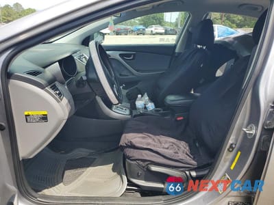 Zdjęcie 7 z 12 samochodu: 2012 HYUNDAI ELANTRA GLS VIN:KMHDH4AE2CU259433 - miniatura