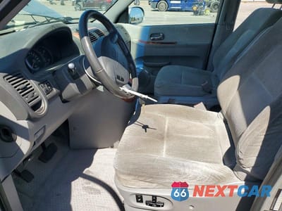 Zdjęcie 7 z 13 samochodu: 2005 KIA SEDONA LX VIN:KNDUP132556764575 - miniatura