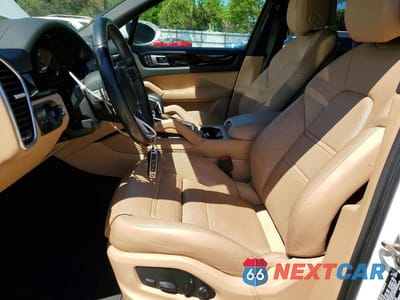 Zdjęcie 7 z 13 samochodu: 2022 PORSCHE CAYENNE VIN:WP1AA2AY1NDA00623 - miniatura