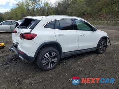 Trzecie zdjęcie samochodu z tyłu: 2026 MERCEDES-BENZ GLA 250 4MATIC VIN:W1N4N4HB3TJ758163 - miniatura