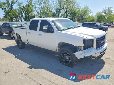 Czwarte zdjęcie samochodu z boku: 2009 GMC SIERRA K2500 SLT VIN:1GTHK63699F171789 - miniatura