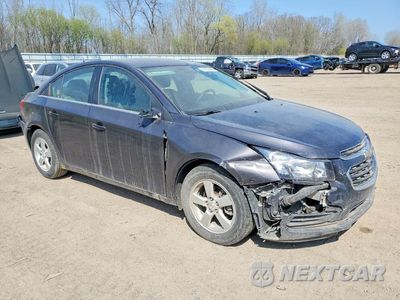 Czwarte zdjęcie samochodu z boku: 2015 CHEVROLET CRUZE LT VIN:1G1PC5SBXF7141412 - miniatura