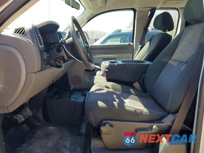 Zdjęcie 7 z 11 samochodu: 2012 CHEVROLET SILVERADO K1500 VIN:1GCRKPE71CZ182422 - miniatura