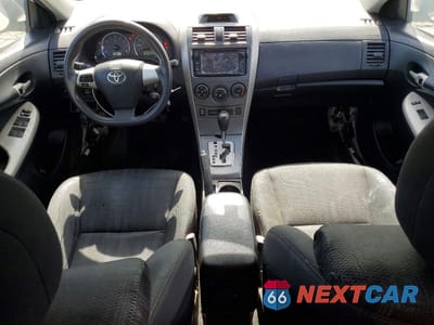 Zdjęcie 8 z 12 samochodu: 2013 TOYOTA COROLLA S VIN:5YFBU4EE2DP127210 - miniatura