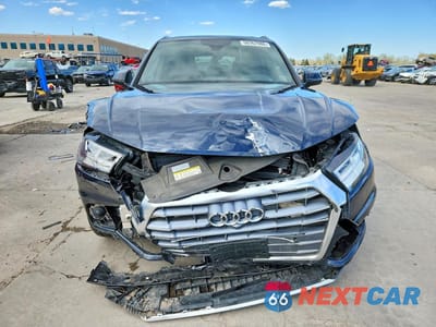 Piąte zdjęcie samochodu w środku: 2019 AUDI Q5 PRESTIGE VIN:WA1CNAFY1K2053602 - miniatura