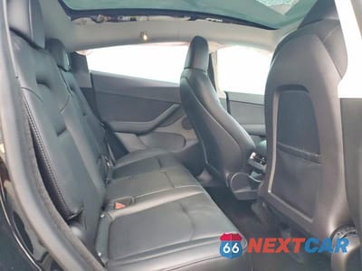 Zdjęcie 10 z 12 samochodu: 2022 TESLA MODEL Y VIN:7SAYGDEE9NA006303 - miniatura
