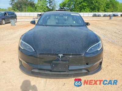Piąte zdjęcie samochodu w środku: 2022 TESLA MODEL S VIN:5YJSA1E69NF487121 - miniatura