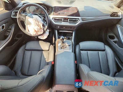 Zdjęcie 8 z 12 samochodu: 2019 BMW 330XI VIN:WBA5R7C53KAJ87692 - miniatura