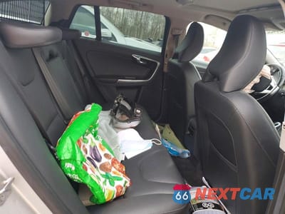 Zdjęcie 10 z 12 samochodu: 2015 VOLVO V60 CROSS COUNTRY T5 WAGON AWD VIN:YV4612HLXF1001156 - miniatura