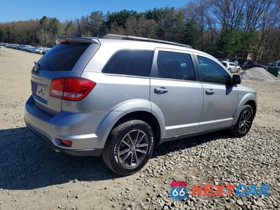 Trzecie zdjęcie samochodu z tyłu: 2019 DODGE JOURNEY SE VIN:3C4PDCBG5KT799018 - miniatura