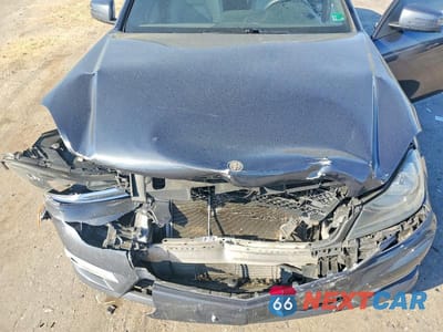 Zdjęcie 11 z 12 samochodu: 2014 MERCEDES-BENZ C 250 VIN:WDDGJ4HB4EG188650 - miniatura