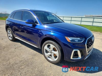 Czwarte zdjęcie samochodu z boku: 2024 AUDI Q5 PREMIUM PLUS 45 VIN:WA1EAAFY0R2002624 - miniatura