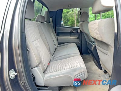 Zdjęcie 6 z 10 samochodu: 2011 TOYOTA TUNDRA DOUBLE CAB SR5 VIN:5TFRM5F16BX025150 - miniatura
