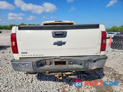 Zdjęcie 6 z 11 samochodu: 2011 CHEVROLET SILVERADO K1500 LT VIN:1GCRKSE38BZ391297 - miniatura