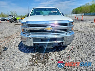 Piąte zdjęcie samochodu w środku: 2015 CHEVROLET SILVERADO C2500 HEAVY DUTY VIN:1GC2CUEG4FZ546186 - miniatura