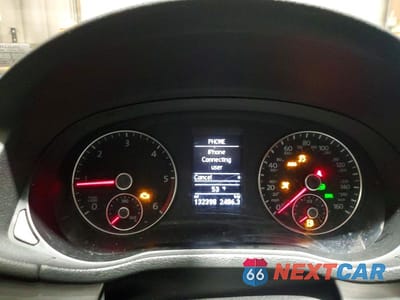 Zdjęcie 9 z 12 samochodu: 2015 VOLKSWAGEN PASSAT SE VIN:1VWBV7A34FC051551 - miniatura