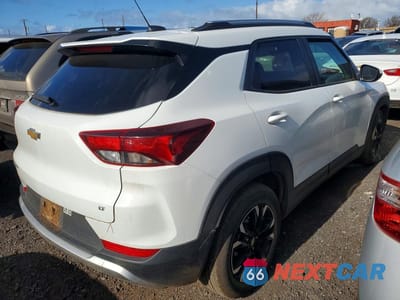 Trzecie zdjęcie samochodu z tyłu: 2023 CHEVROLET TRAILBLAZER LT VIN:KL79MRSL0PB204896 - miniatura