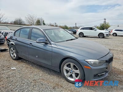 Czwarte zdjęcie samochodu z boku: 2015 BMW 320 I XDRIVE VIN:WBA3C3G50FNS73522 - miniatura