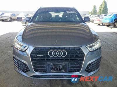 Piąte zdjęcie samochodu w środku: 2016 AUDI Q3 VIN:WA1GFCFS2GR020743 - miniatura