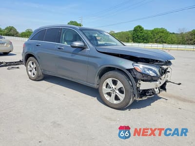 Czwarte zdjęcie samochodu z boku: 2018 MERCEDES-BENZ GLC 300 VIN:WDC0G4JB3JV113216 - miniatura