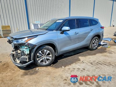 2020 TOYOTA HIGHLANDER XLE 5TDGZRAH2LS005764 - główne zdjęcie licytacji z USA - miniatura