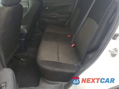Zdjęcie 10 z 12 samochodu: 2016 MITSUBISHI OUTLANDER SPORT ES VIN:JA4AP3AU0GZ022776 - miniatura