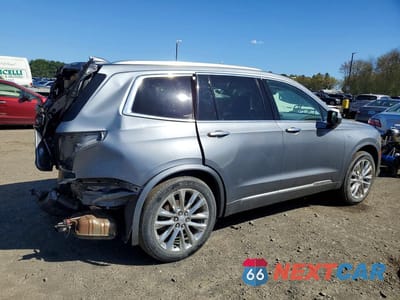 Trzecie zdjęcie samochodu z tyłu: 2022 CADILLAC XT6 PREMIUM LUXURY VIN:1GYKPCRS8NZ145469 - miniatura