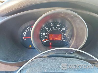 Zdjęcie 9 z 13 samochodu: 2017 KIA SOUL + VIN:KNDJP3A57H7410339 - miniatura