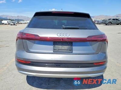 Zdjęcie 6 z 13 samochodu: 2019 AUDI E-TRON PRESTIGE VIN:WA1VAAGE7KB024954 - miniatura