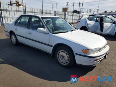 Czwarte zdjęcie samochodu z boku: 1993 HONDA ACCORD EX VIN:JHMCB7676PC052857 - miniatura