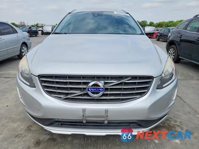 Piąte zdjęcie samochodu w środku: 2016 VOLVO XC60 T5 PREMIER VIN:YV440MDK2G2853659 - miniatura