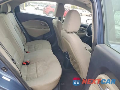 Zdjęcie 11 z 13 samochodu: 2016 KIA RIO 5-DOOR LX VIN:KNADM5A32G6647130 - miniatura