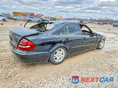 Trzecie zdjęcie samochodu z tyłu: 2003 MERCEDES-BENZ E 320 VIN:WDBUF65J53X110640 - miniatura