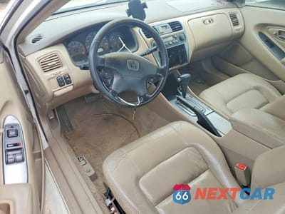Zdjęcie 8 z 12 samochodu: 2001 HONDA ACCORD EX VIN:1HGCG22531A008328 - miniatura