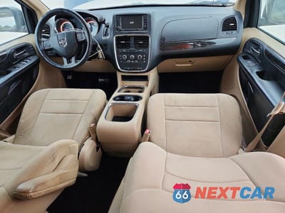 Zdjęcie 8 z 13 samochodu: 2014 DODGE GRAND CARAVAN SXT VIN:2C4RDGCGXER239887 - miniatura