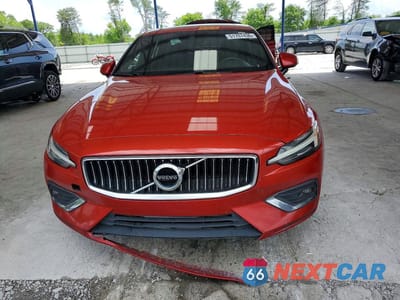 Piąte zdjęcie samochodu w środku: 2019 VOLVO S60 T6 INSCRIPTION VIN:7JRA22TL1KG014565 - miniatura