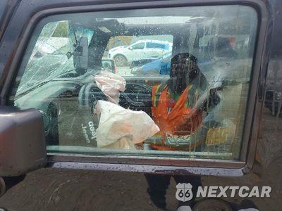 Zdjęcie 7 z 12 samochodu: 2017 JEEP WRANGLER UNLIMITED SAHARA VIN:1C4BJWEG5HL515519 - miniatura