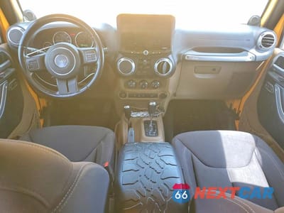 Zdjęcie 8 z 12 samochodu: 2013 JEEP WRANGLER UNLIMITED SAHARA VIN:1C4BJWEG9DL557847 - miniatura