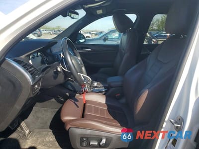 Zdjęcie 7 z 13 samochodu: 2019 BMW X3 VIN:5UXTR9C50KLR10911 - miniatura