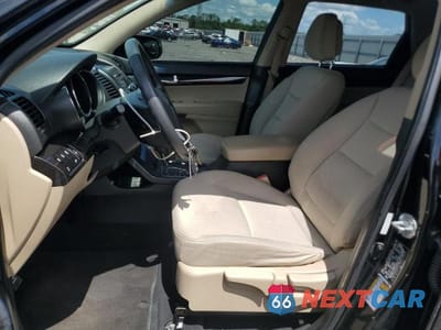 Zdjęcie 7 z 13 samochodu: 2011 KIA SORENTO LX VIN:5XYKTCA15BG014613 - miniatura