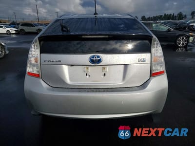 Zdjęcie 6 z 12 samochodu: 2010 TOYOTA PRIUS V VIN:JTDKN3DU9A1115975 - miniatura