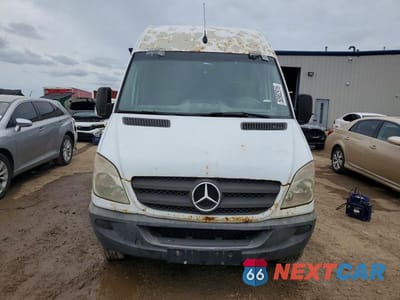 Piąte zdjęcie samochodu w środku: 2013 MERCEDES-BENZ SPRINTER 2500 VIN:WD3PE7CC2D5726086 - miniatura