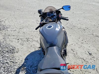 Zdjęcie 6 z 9 samochodu: 2025 SUZUKI GSX-R600 VIN:JS1GN7FA2S7100338 - miniatura