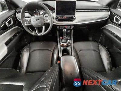 Zdjęcie 8 z 12 samochodu: 2025 JEEP COMPASS LIMITED VIN:3C4NJDCN7ST525578 - miniatura