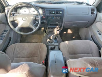 Zdjęcie 8 z 12 samochodu: 2001 TOYOTA TACOMA PRERUNNER V6 VIN:5TEGN92N51Z773786 - miniatura