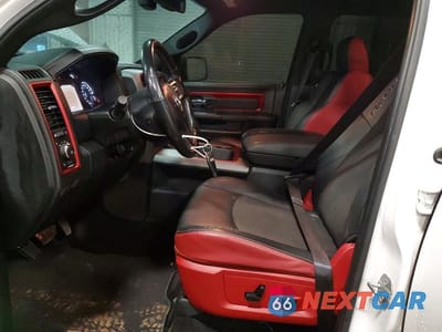 Zdjęcie 7 z 12 samochodu: 2015 RAM 1500 REBEL VIN:1C6RR7YTXFS754290 - miniatura