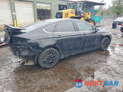 Trzecie zdjęcie samochodu z tyłu: 2019 FORD FUSION TITANIUM VIN:3FA6P0SU4KR177729 - miniatura